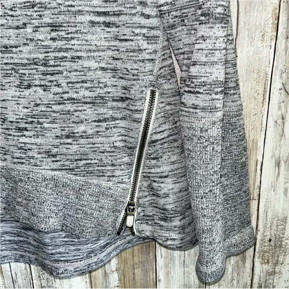Athleta Blissful Space Grey Sweatshirt - Picture 3 of 7